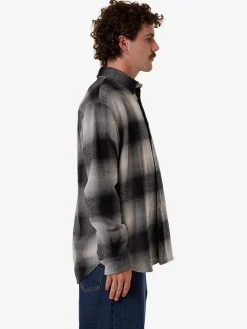 Best Thrills Barrio Long Sleeve Flannel Shirt - Black