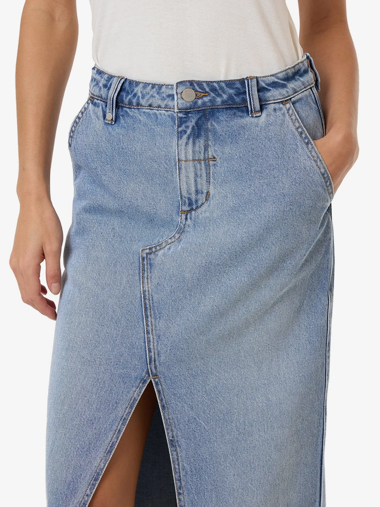 Fashion Thrills Kobie Skirt - Tempest Blue TempestBlue