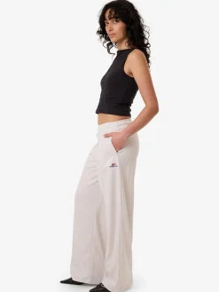 Hot Thrills Navigate Track Pant - Chalk