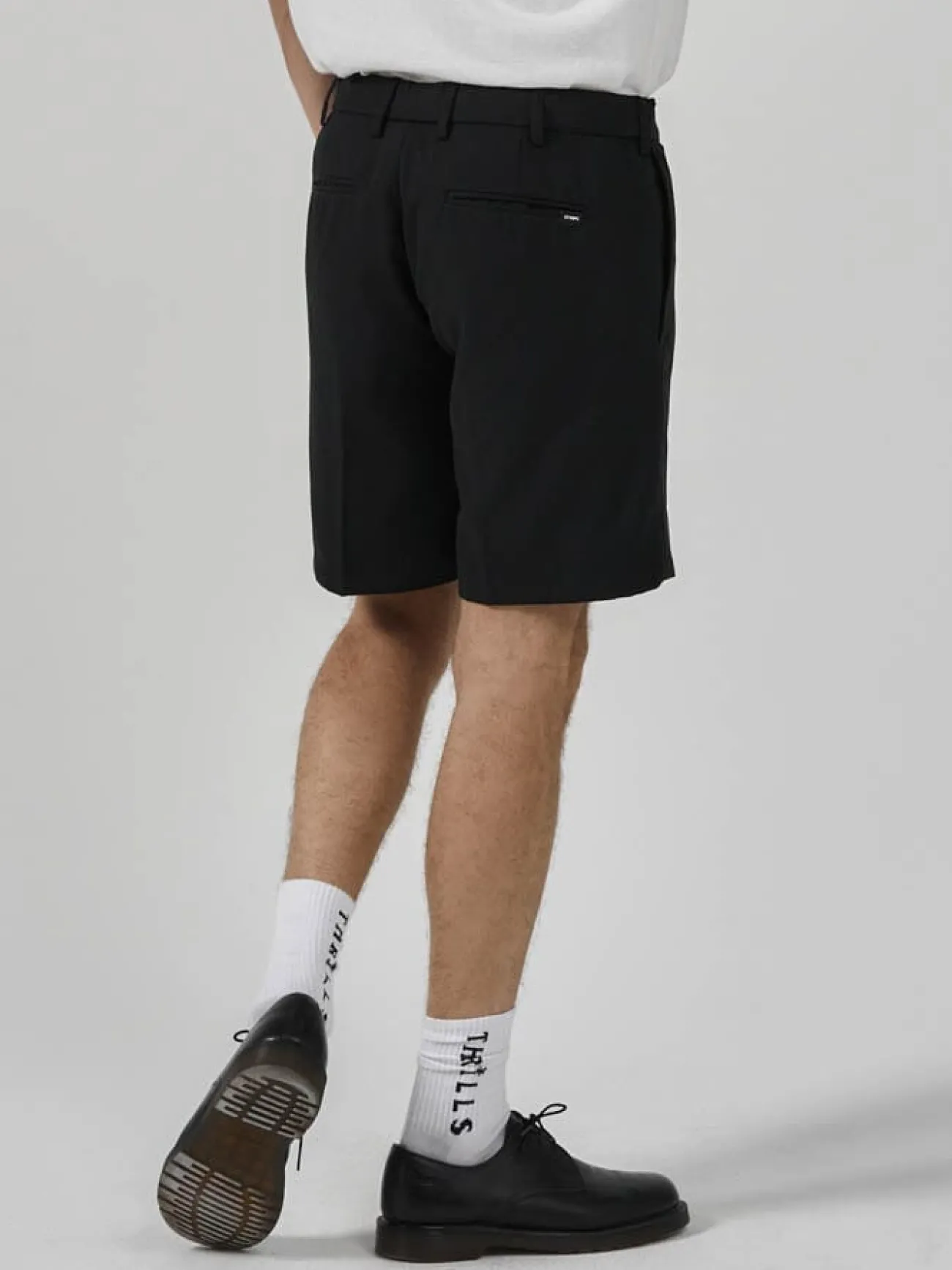 Sale Thrills Pub Short - Black