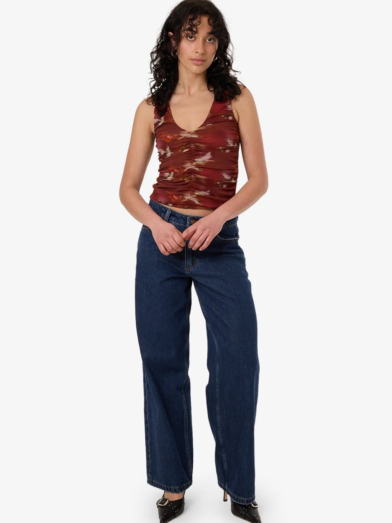 Sale Thrills Rhapsody Floral Top - Cabernet