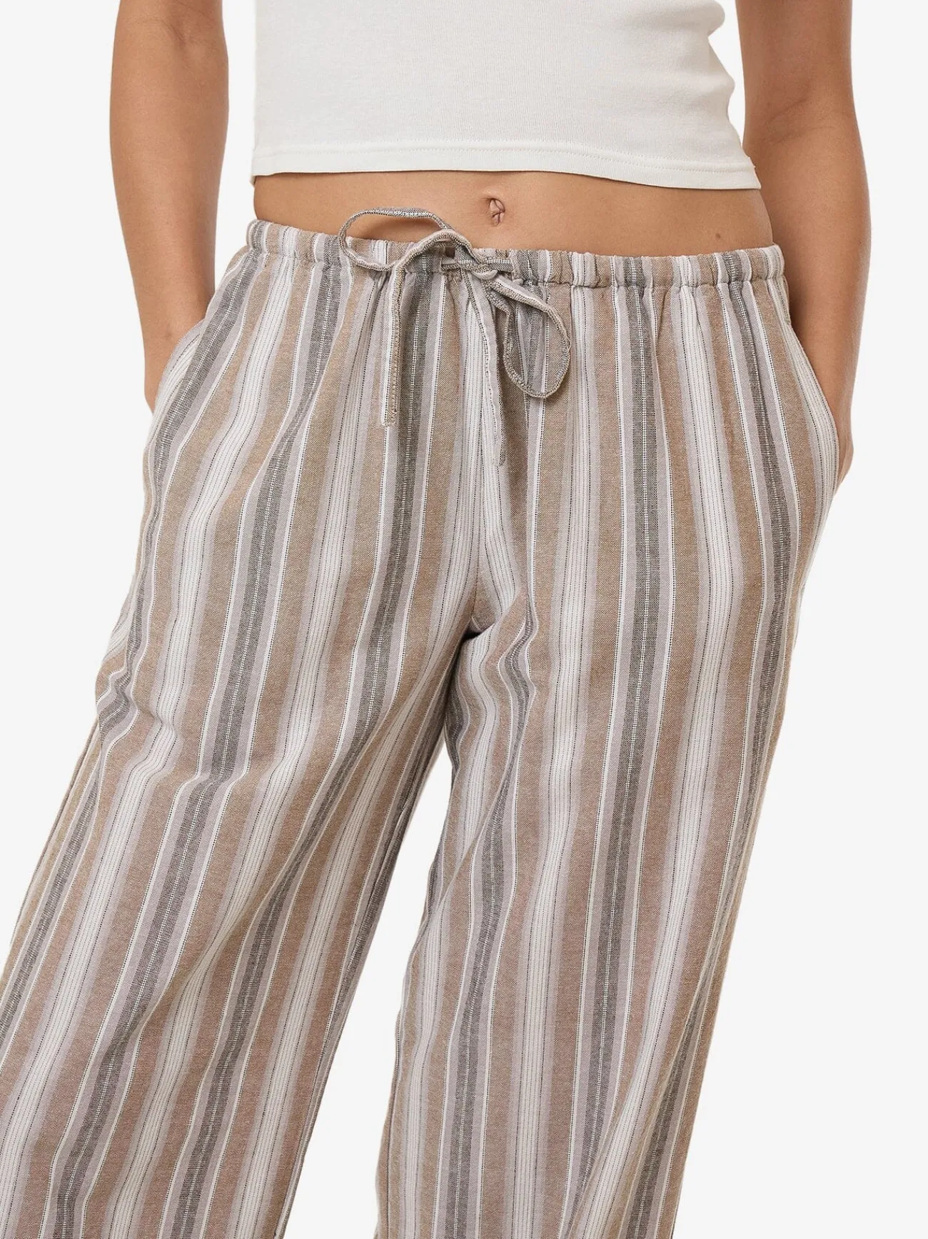 Clearance Thrills Unlocked Drawstring Pant - Breen